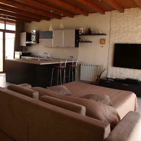 A Due Passi Da Tutto Apartment Catania Exterior photo