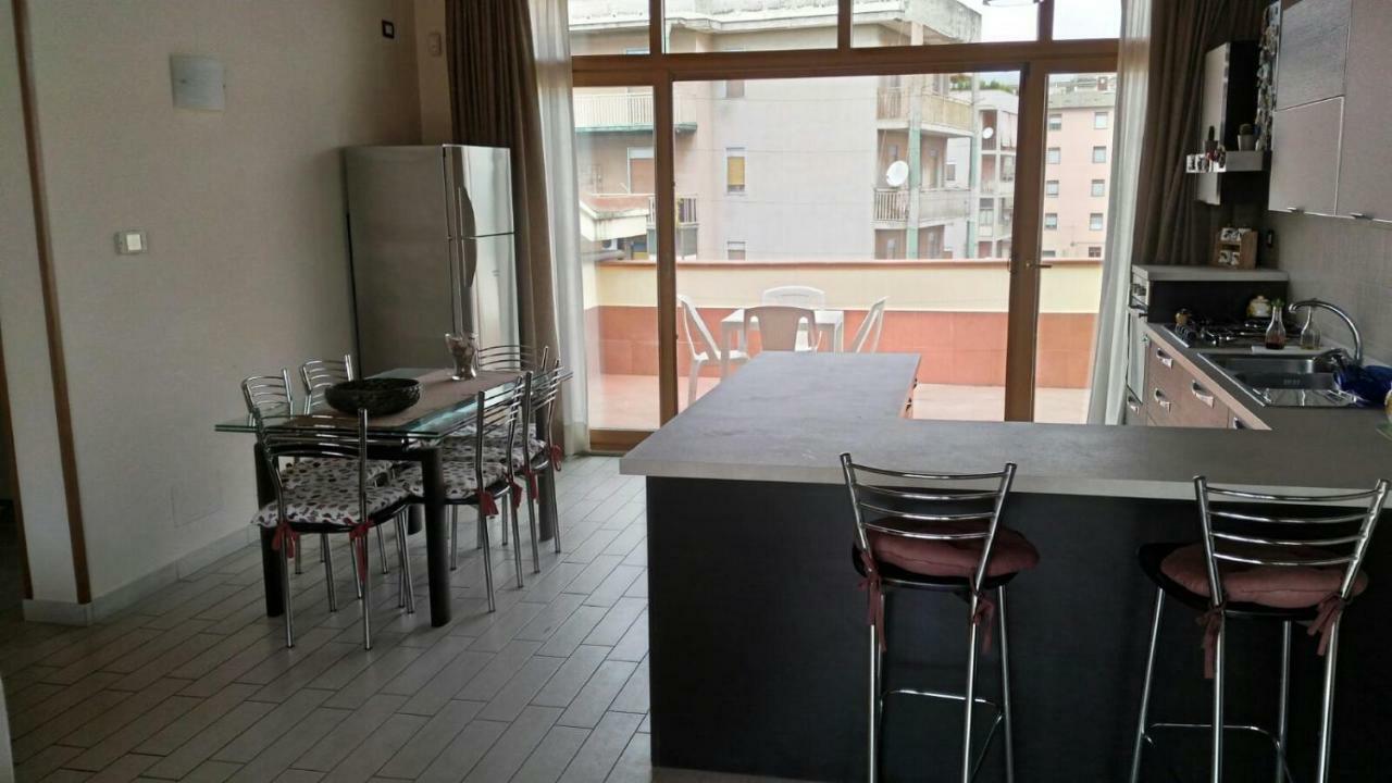 A Due Passi Da Tutto Apartment Catania Exterior photo