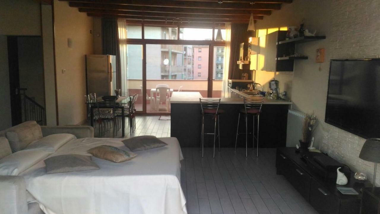 A Due Passi Da Tutto Apartment Catania Exterior photo