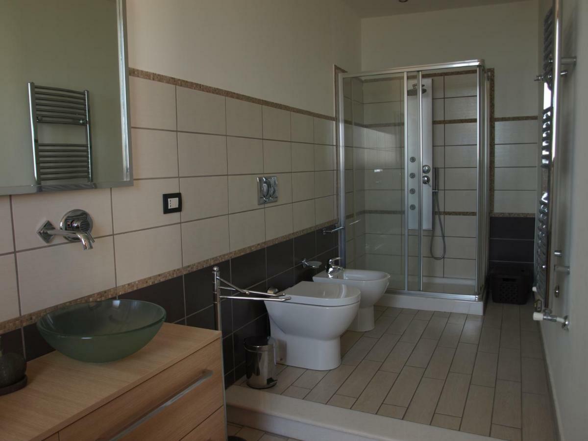 A Due Passi Da Tutto Apartment Catania Exterior photo